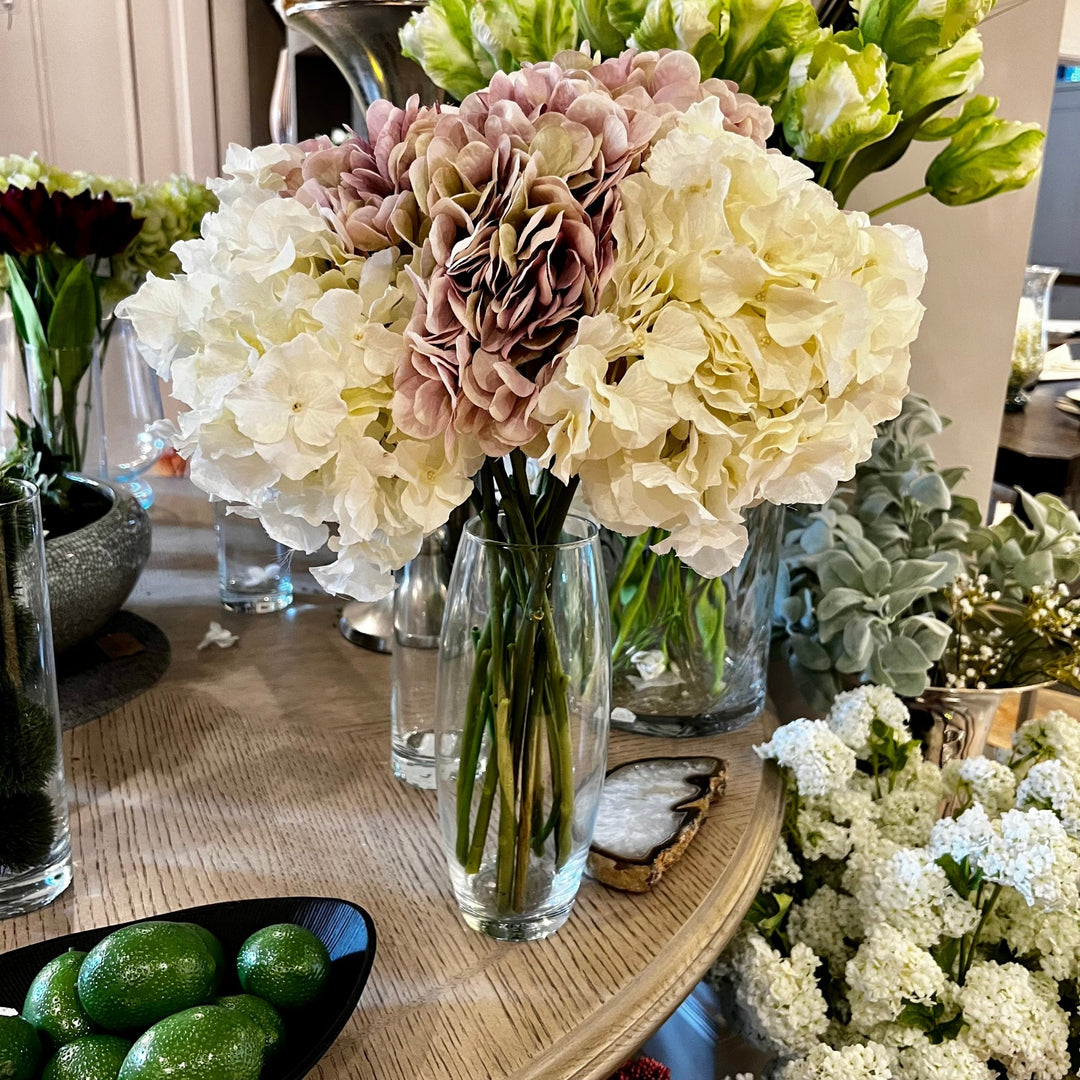 Curved Glass vase - Sutherland Interiors