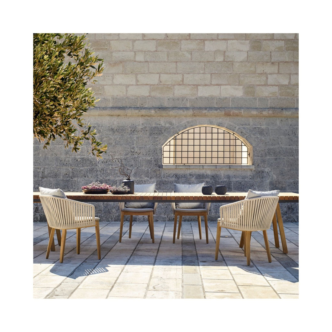 Vis À Vis dining table - Sutherland Interiors