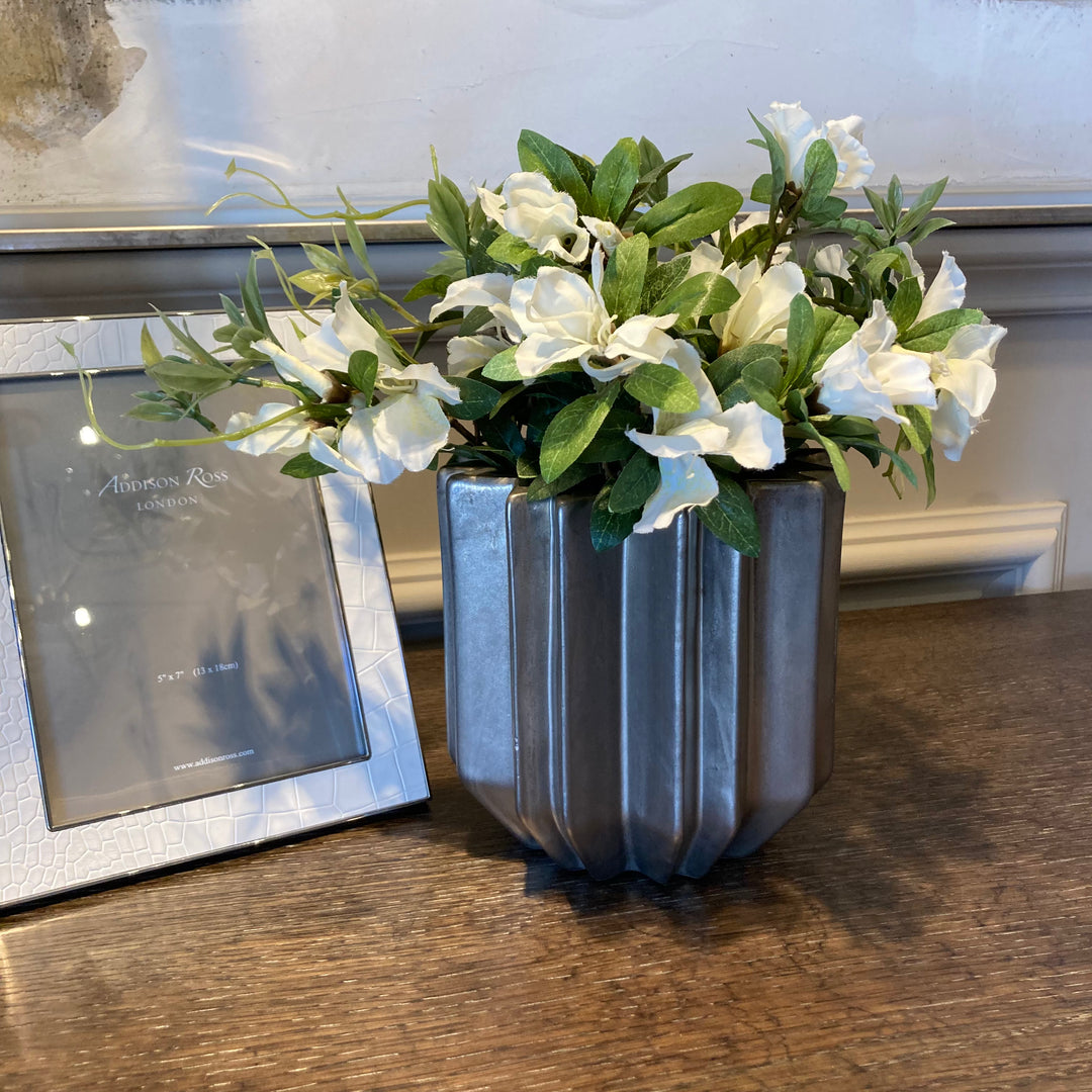 Vionia Flower Pot - Taupe