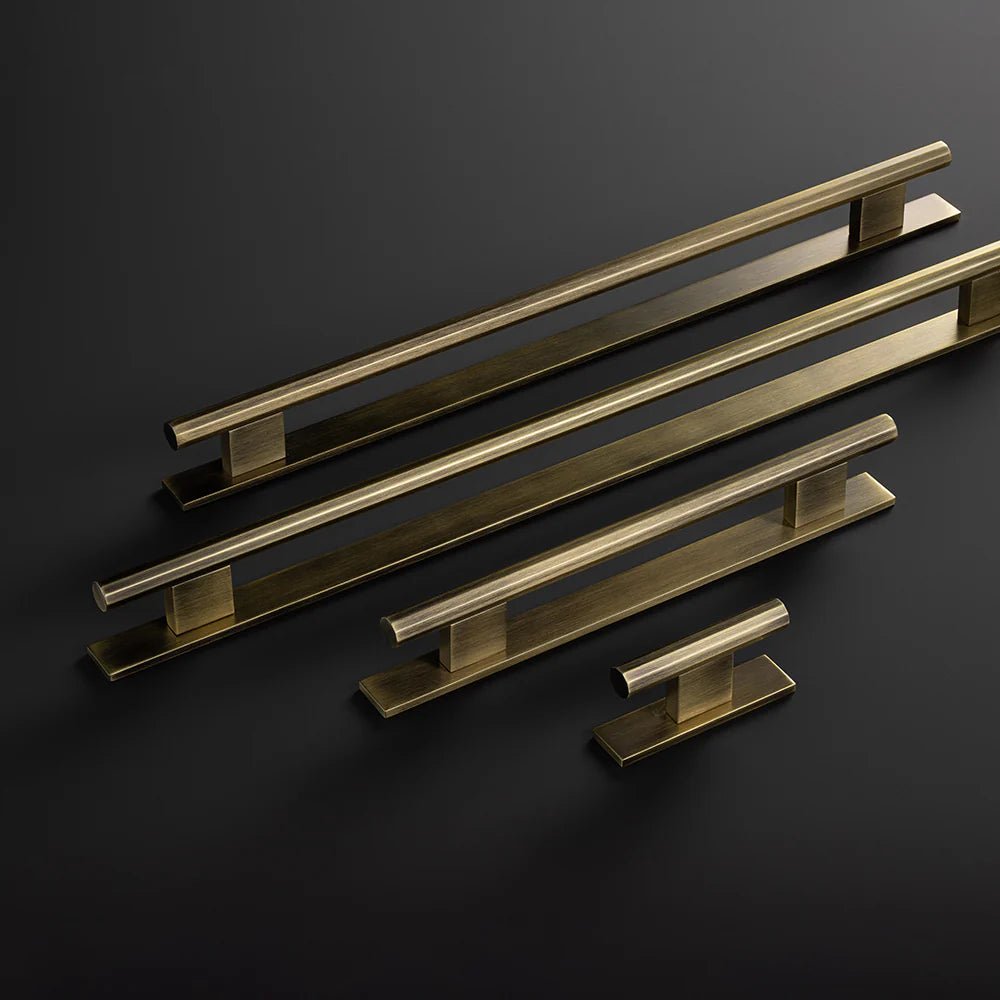Dixton Bar Handle 32cm - Sutherland Interiors