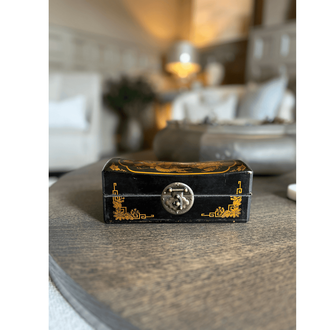Small pen box with lid - Sutherland Interiors