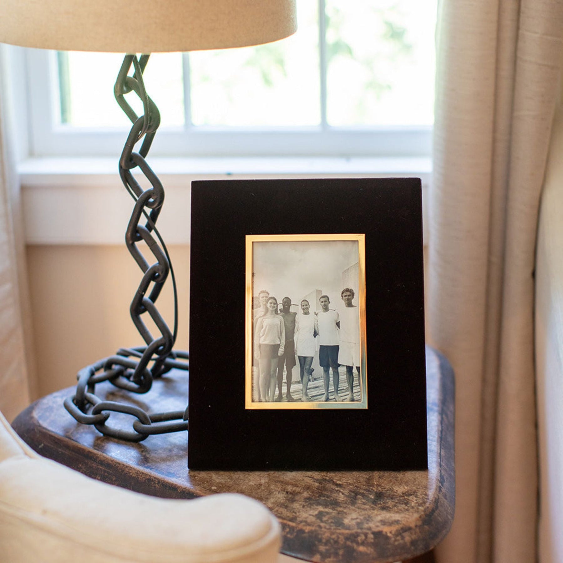 Sutherland Frame The Red Woman Frame – Sutherland Interiors