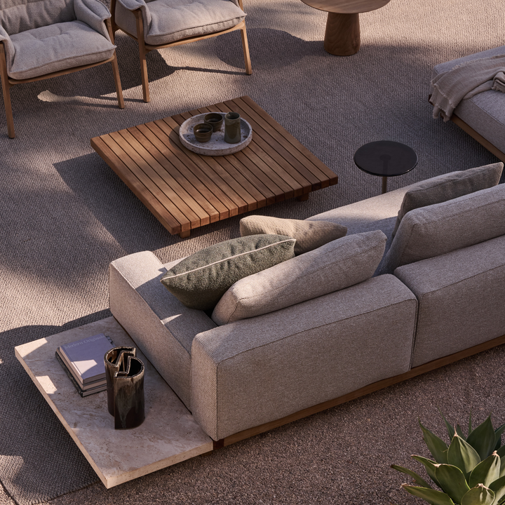 Vis a Vis Low Table Outdoor