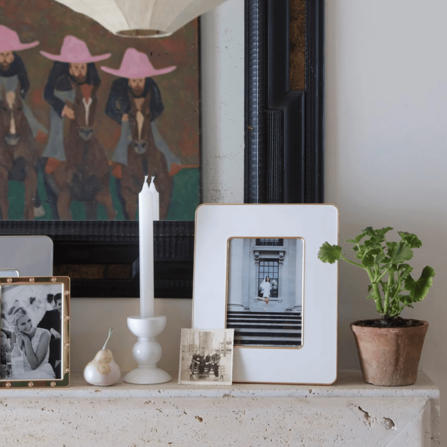 Sutherland Frame White & Gold Enamel Studio Photo Frame – Sutherland Interiors